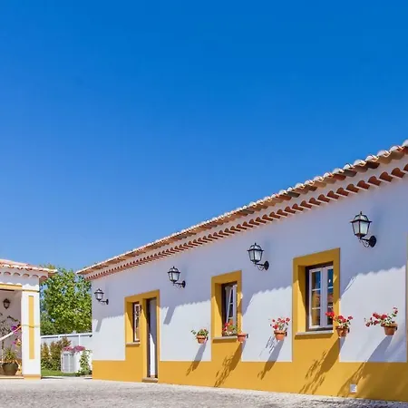 A Casa Da Andorinha Дом отдыха Салир-де-Матуш