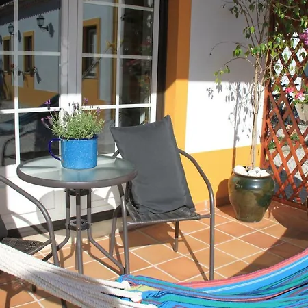 A Casa Da Andorinha Дом отдыха Салир-де-Матуш