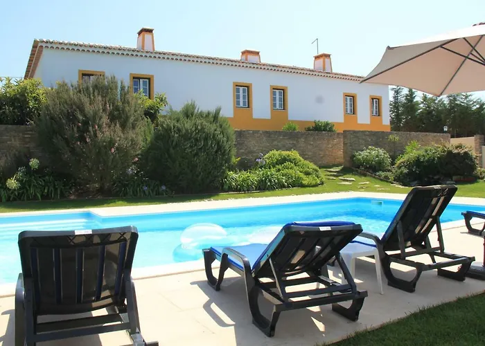 A Casa Da Andorinha * Salir de Matos